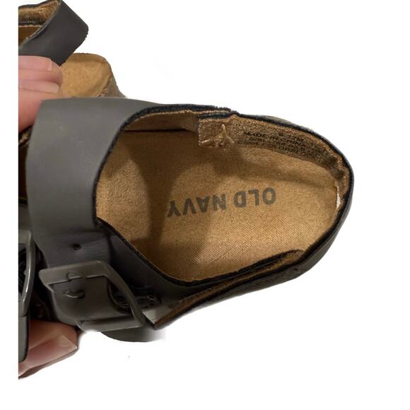 6-12M Baby Toddler Youth Sandals Shoes Child Grey Slip-On Old Navy Summer Spring - Picture 6 of 7